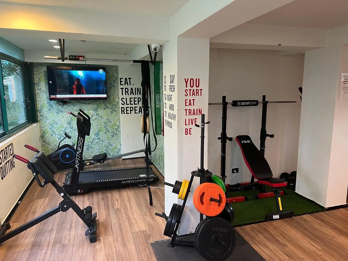 Hotel Montecarlo - Vista Mare Con Piscina & Area Fitness  Riccione