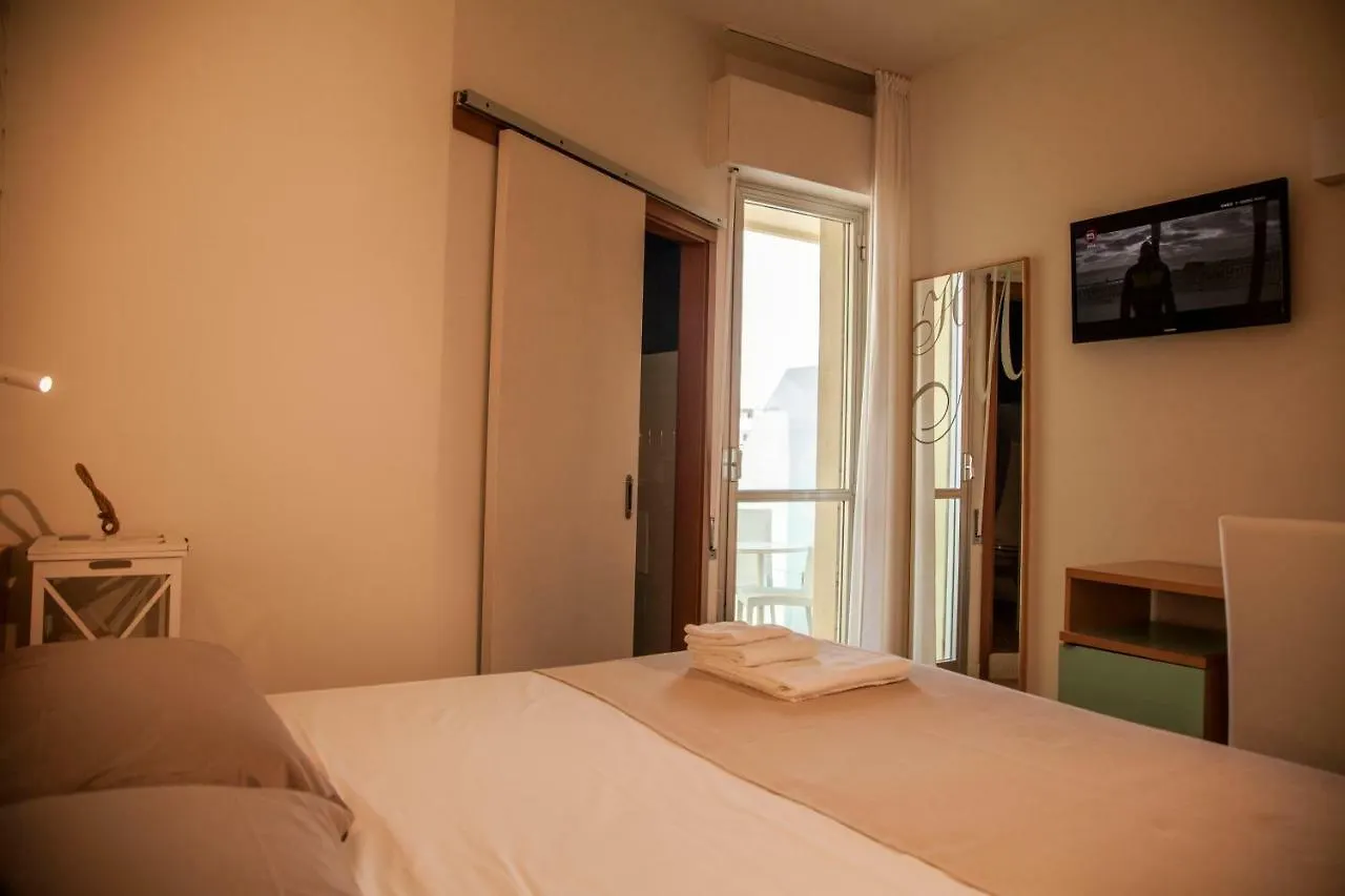 Hotel Montecarlo - Vista Mare Con Piscina & Area Fitness