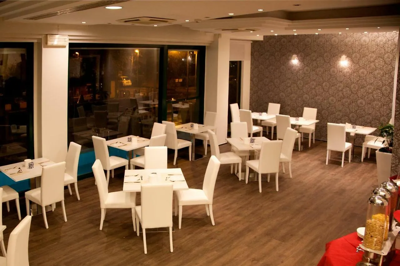 Hotel Montecarlo - Vista Mare Con Piscina & Area Fitness